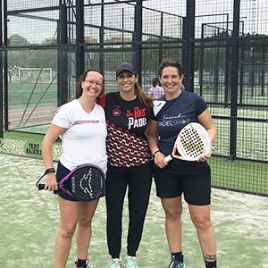 3e padelcursus in 2024 voor Nathalie A. met onze coach Belén in Alicante